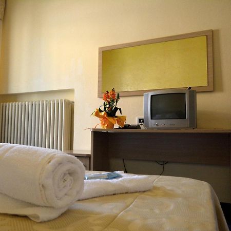 Hotel Orly Cesenatico Εξωτερικό φωτογραφία
