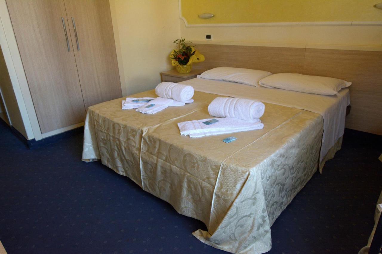 Hotel Orly Cesenatico Εξωτερικό φωτογραφία