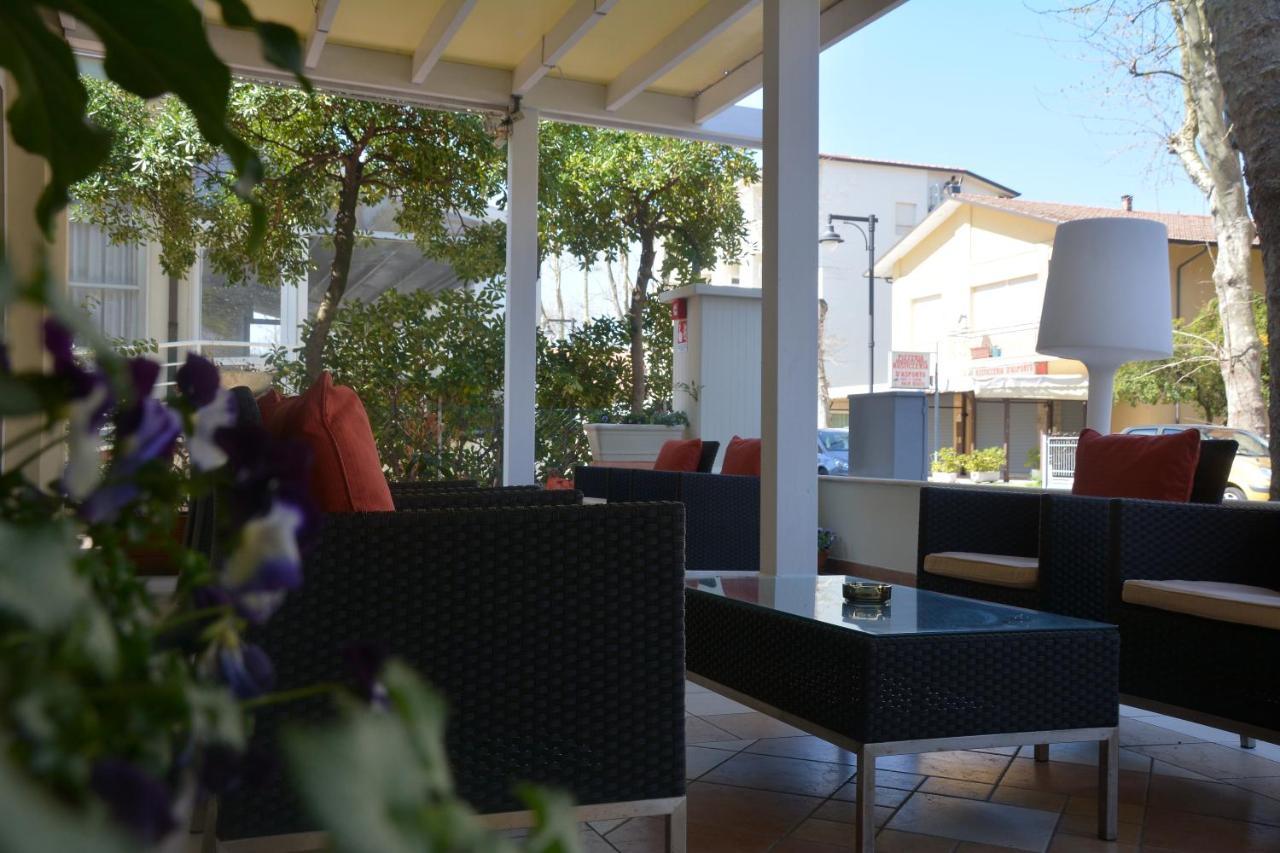 Hotel Orly Cesenatico Εξωτερικό φωτογραφία