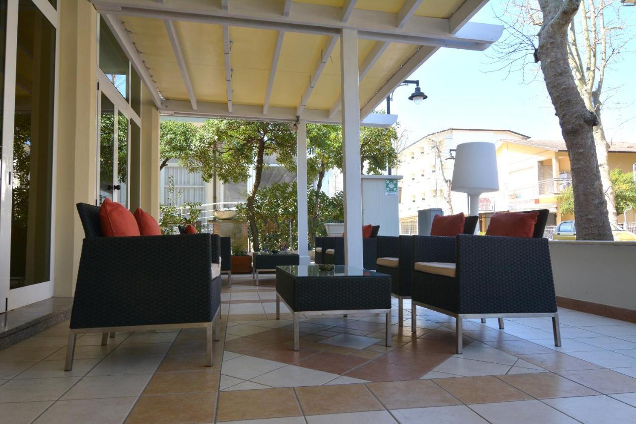 Hotel Orly Cesenatico Εξωτερικό φωτογραφία
